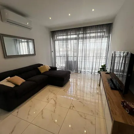 Spinola 2br Retreat, Close To Sea, Restaurants & Cafes شقة سانت جوليان