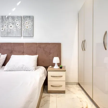 Spinola 2br Retreat, Close To Sea, Restaurants & Cafes