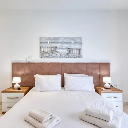 Spinola 2br Retreat, Close To Sea, Restaurants & Cafes * سانت جوليان