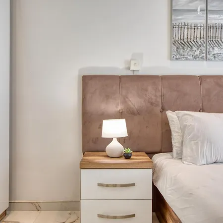 Appartement Spinola 2br Retreat, Close To Sea, Restaurants&cafés *