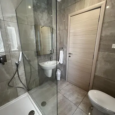 Spinola 2br Retreat, Close To Sea, Restaurants & Cafes Lägenhet St. Julian's